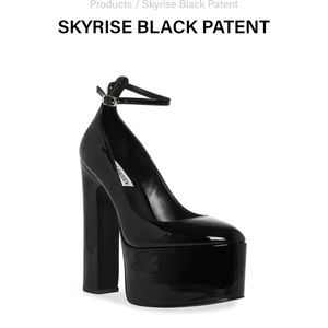 NWT Steve Madden Skyrise Black Patent